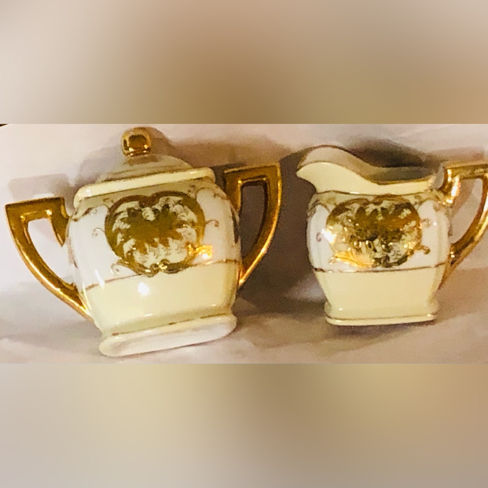Japan Porcelain Creamer & Sugar Bowl Set Gilt Gold Flower Pattern Vintage